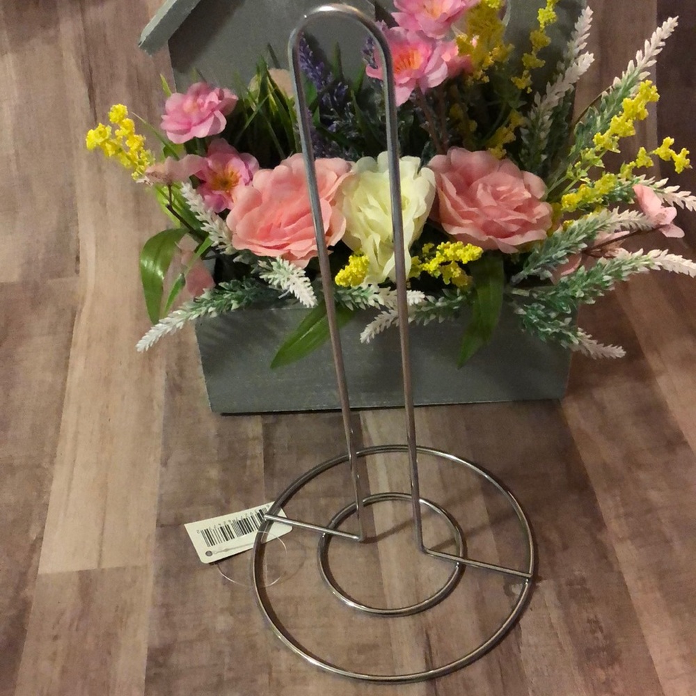 🌻5 / $25 🌻 12” new kitchen paper towel holder